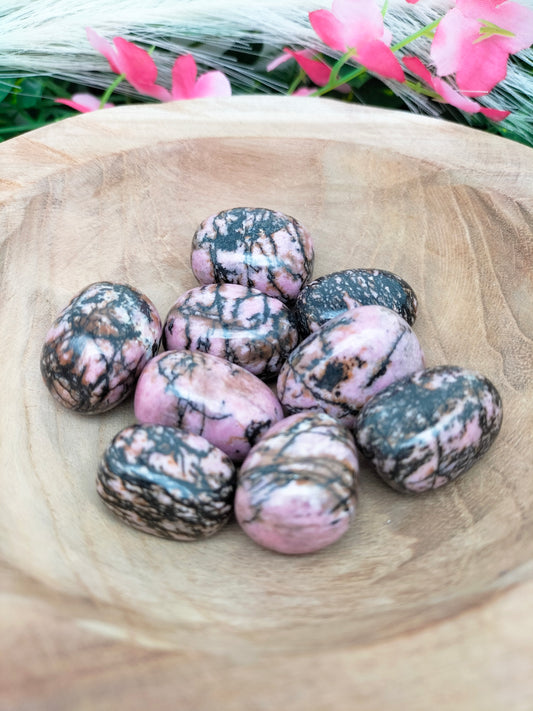 Pierre roulée Rhodonite 🌷 2,5 / 4cm